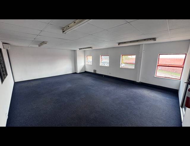 294M² WAREHOUSE TO LET IN EASTGATE